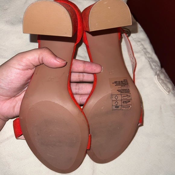 H&M bow tie chucky heels size 6-6.5 - Picture 7 of 7